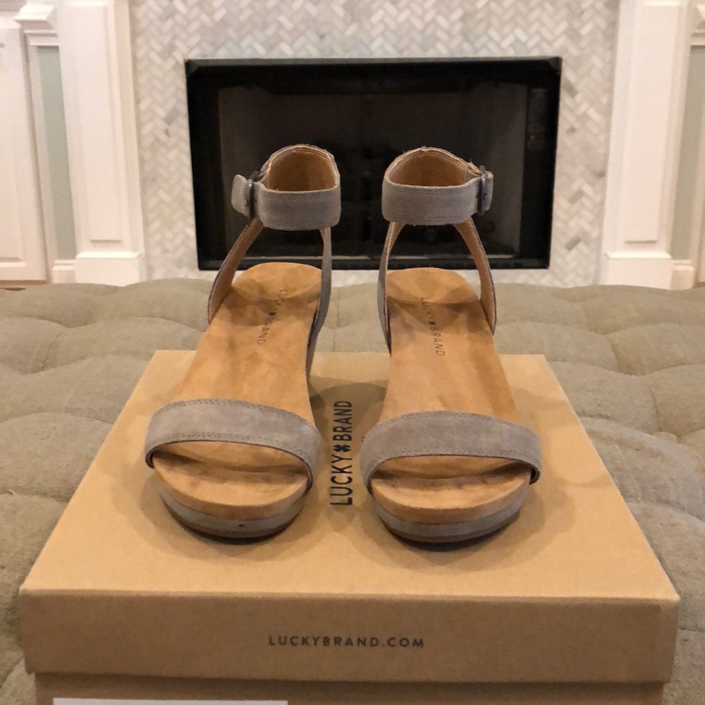 Lucky Brand Karston Ankle Strap Wedge Sandal. NEW